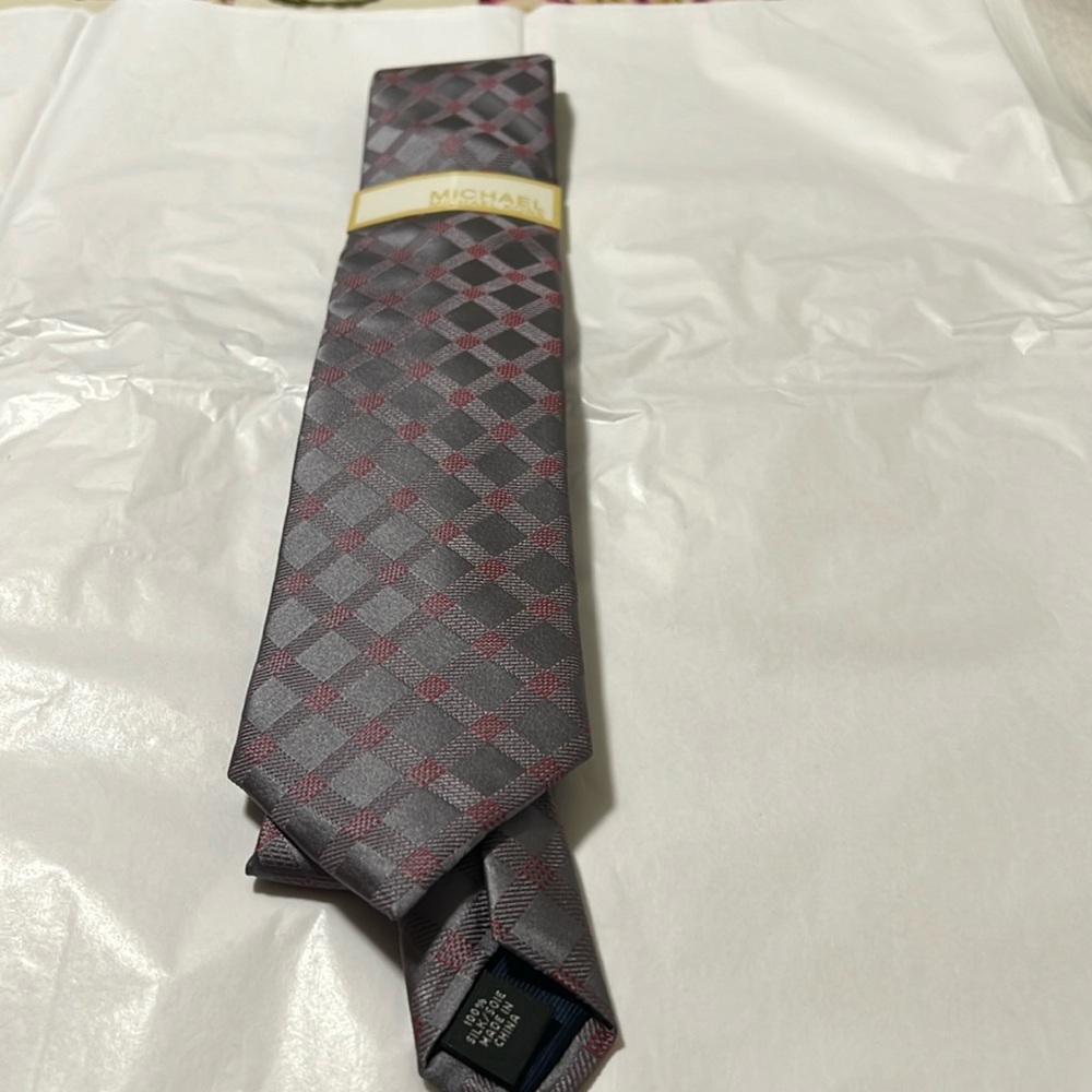 MICHAEL KORS
Men's  Tie